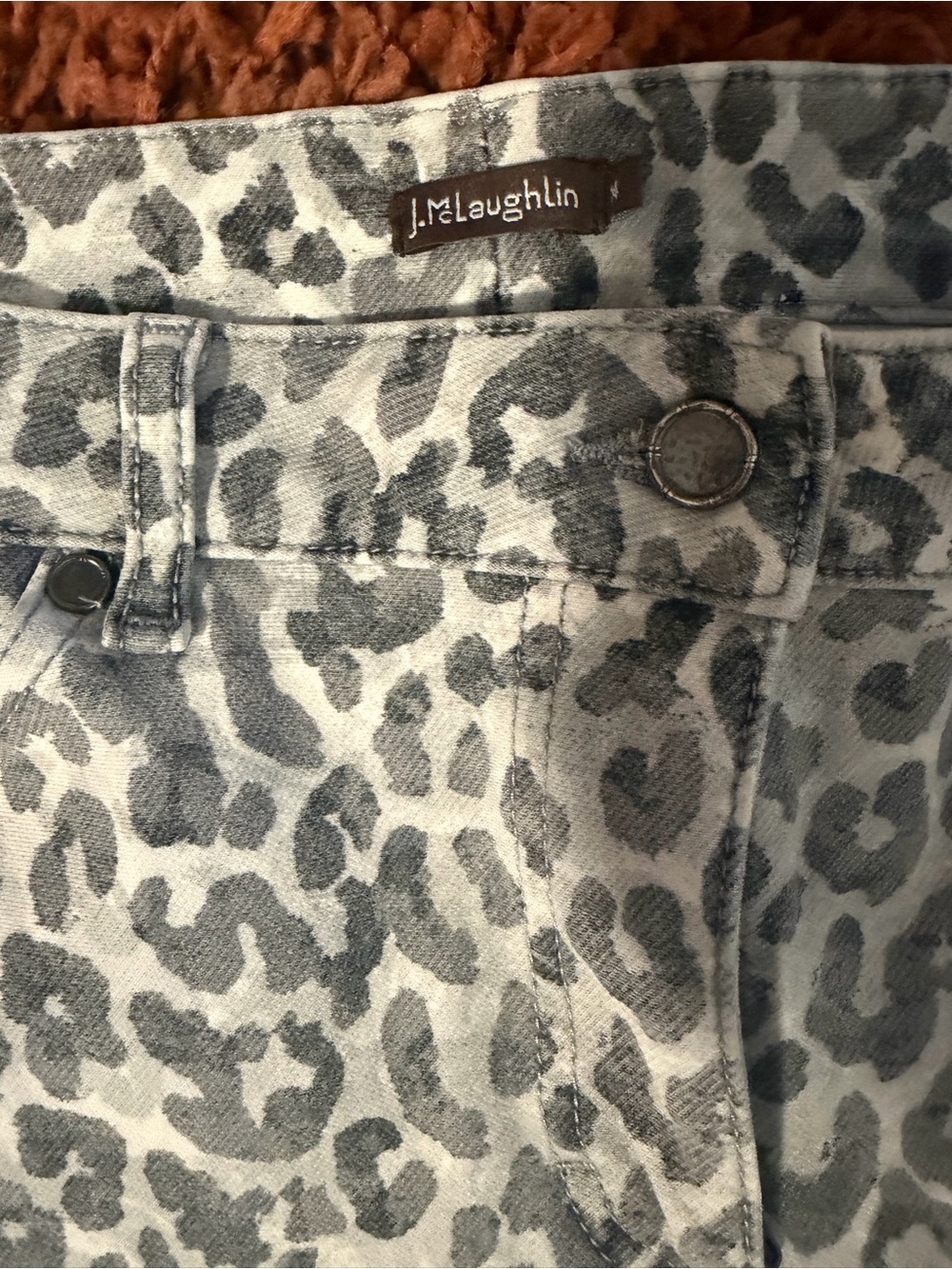 J. McLaughlin High-Rise Leopard Print Jeans in Gray